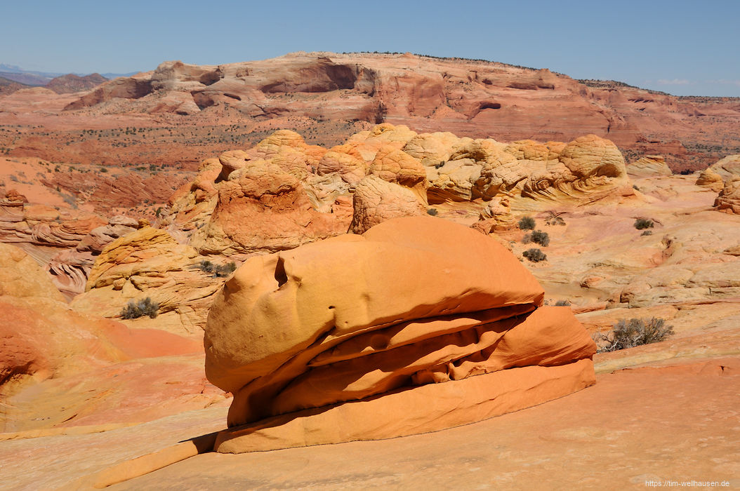 Bilder aus dem S�dwesten der USA - Der Hamburger-Rock vor den Brainrocks