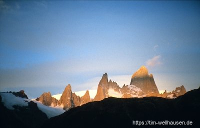 Im Fitz Roy Nationalpark (Argentinien), Sonnenaufgang mit Blick auf den Fitz Roy