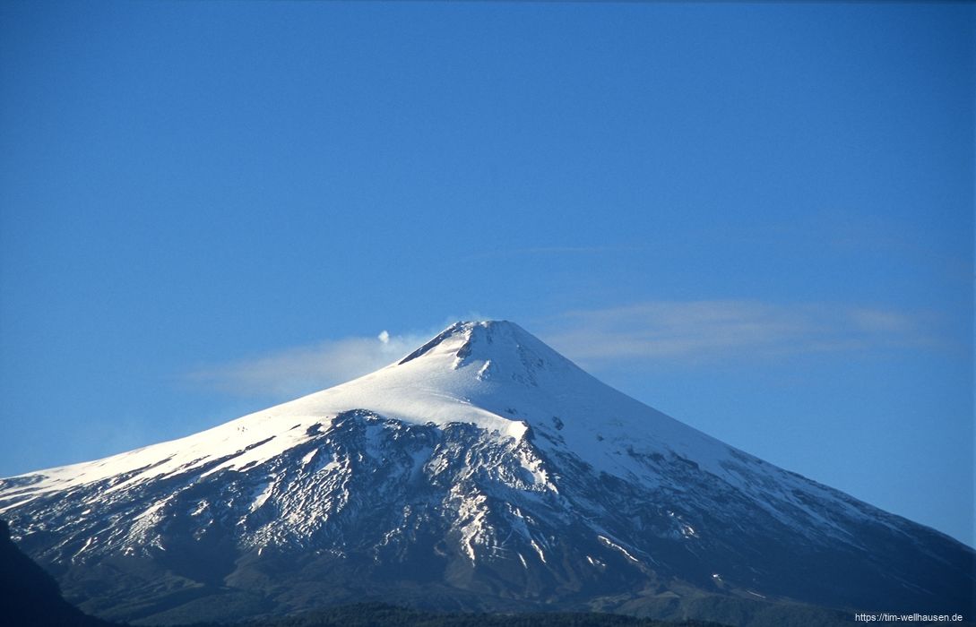 Villarrica von Pucon aus gesehen