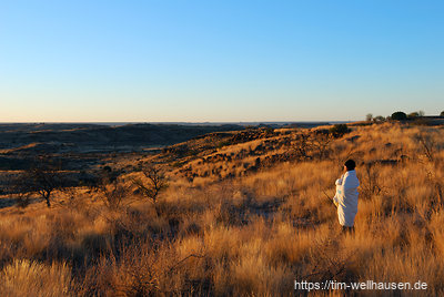 Der erste Morgen in Namibia am Hardap Dam - klare Sicht, schönes Licht und sehr kalt.