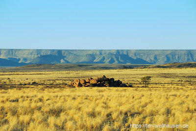 Weite Landschaften findet man in Namibia zwar viele - leider täuscht der idyllische Eindruck ein wenig: alles ist Farmland.
