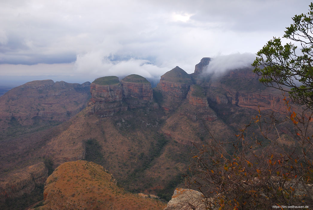 Zum Abschluss unserer Reise gab es noch einen Abstecher zum Blyde River Canyon - hier die Three Rondavels.